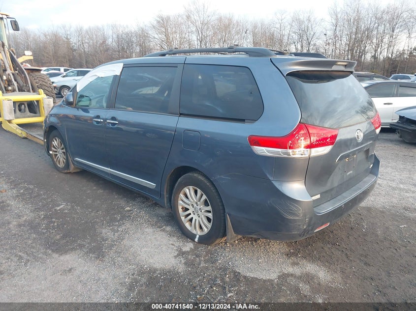 Vin: 5tdyk3dc7es512636, lot: 41230950, toyota sienna xle/limited 20143