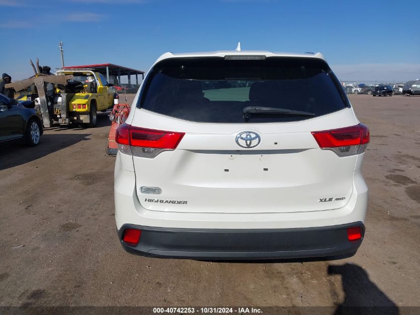 VIN 5TDJZRFH2HS519670 2017 TOYOTA HIGHLANDER XLE
