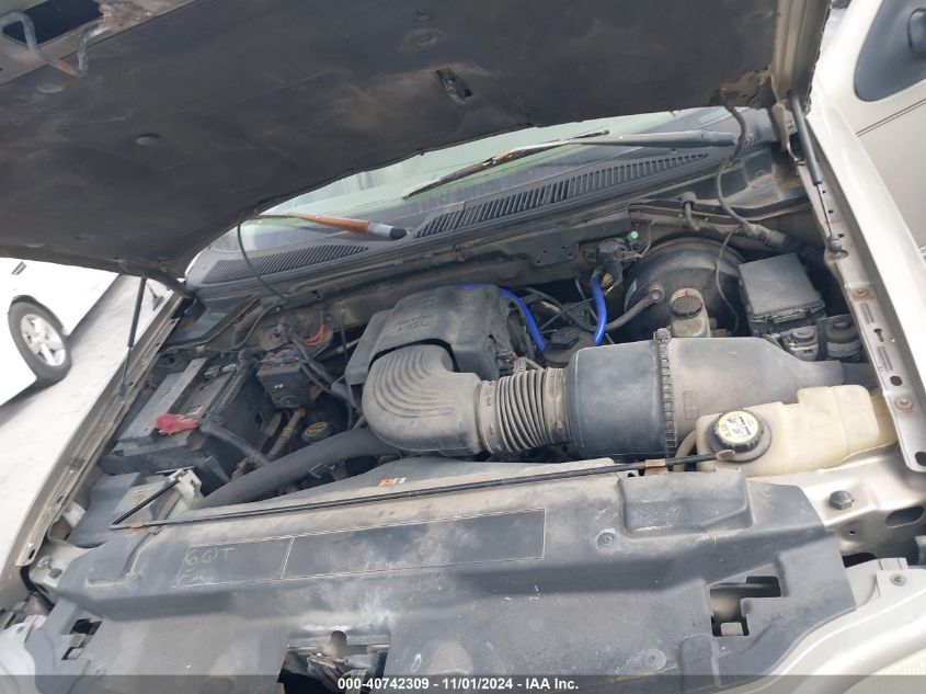 2002 Ford F-150 Lariat/Xlt VIN: 1FTRW07622KD45697 Lot: 40742309