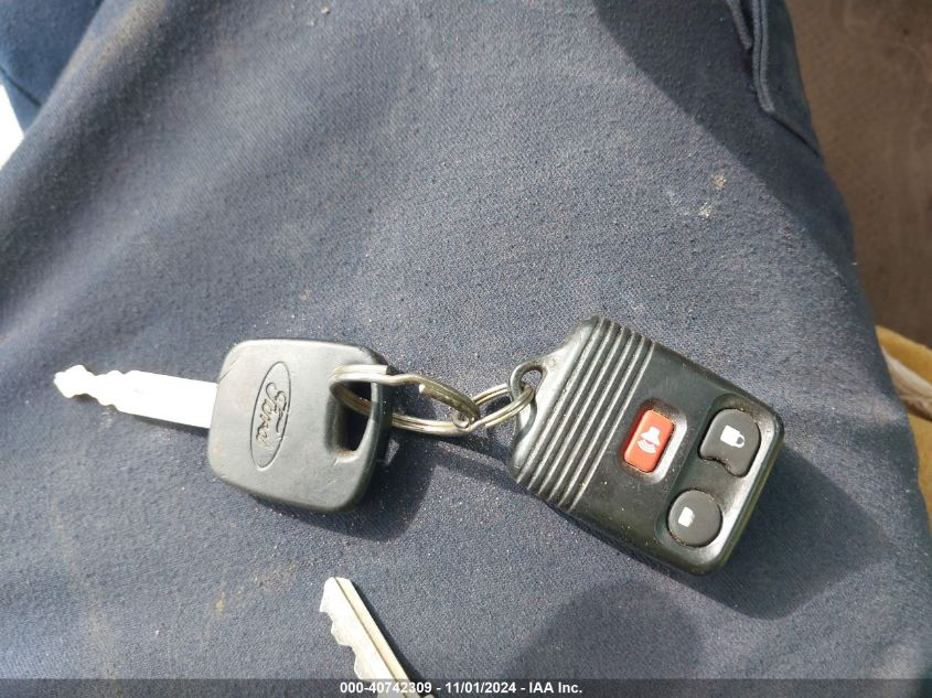 2002 Ford F-150 Lariat/Xlt VIN: 1FTRW07622KD45697 Lot: 40742309