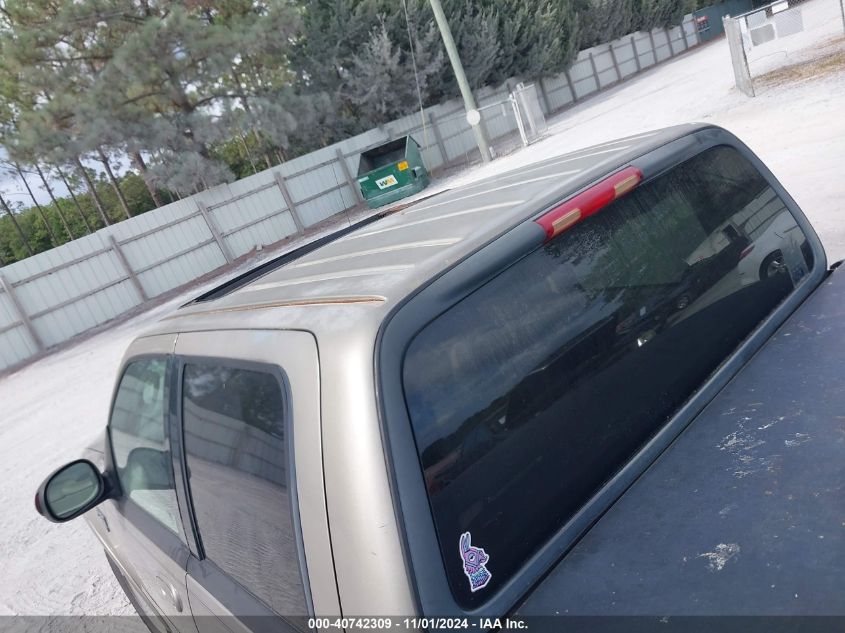 2002 Ford F-150 Lariat/Xlt VIN: 1FTRW07622KD45697 Lot: 40742309