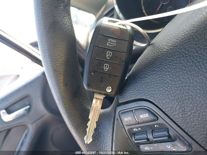 2016 KIA FORTE LX - KNAFX4A68G5595674