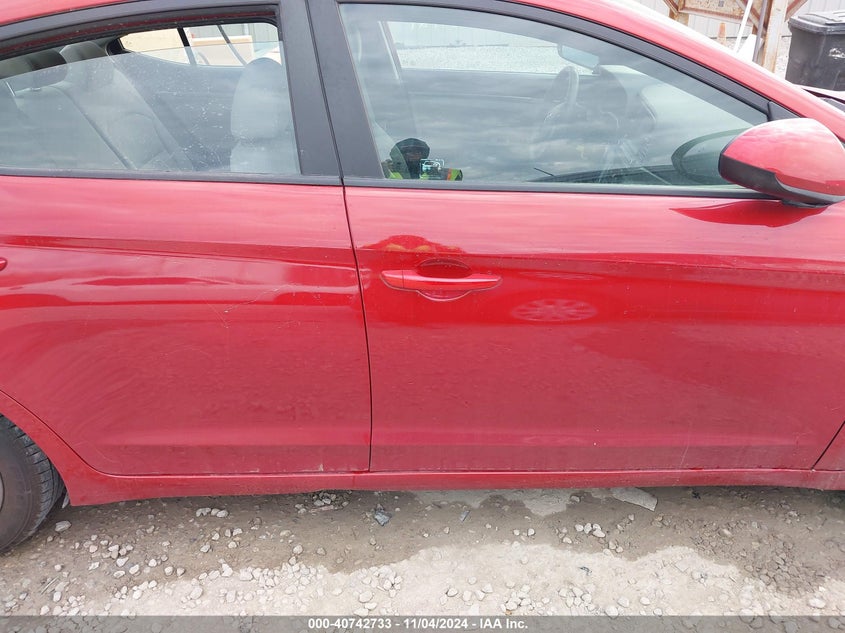 2018 HYUNDAI ELANTRA SEL - 5NPD84LF3JH311699