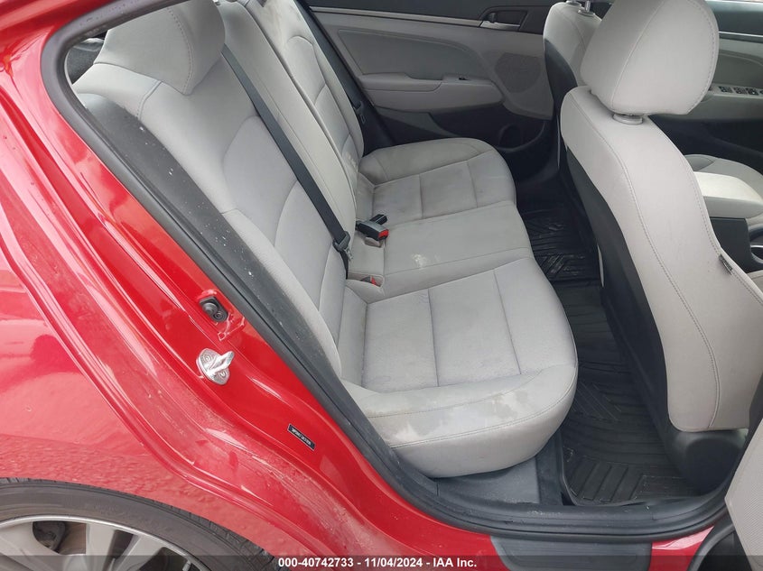 2018 HYUNDAI ELANTRA SEL - 5NPD84LF3JH311699