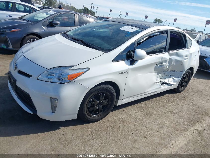 VIN JTDKN3DU3E1794096 2014 Toyota Prius no.2