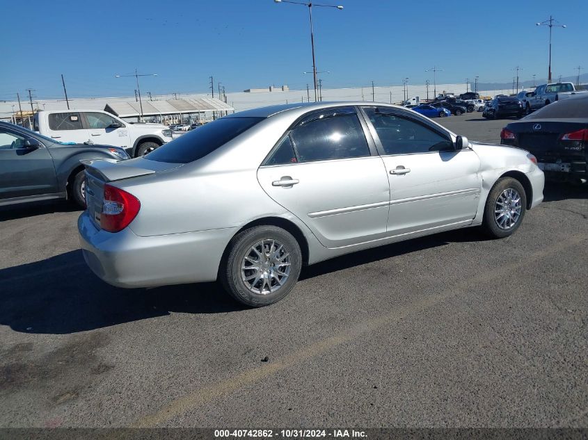 2004 Toyota Camry Le VIN: 4T1BE32K24U352842 Lot: 40742862