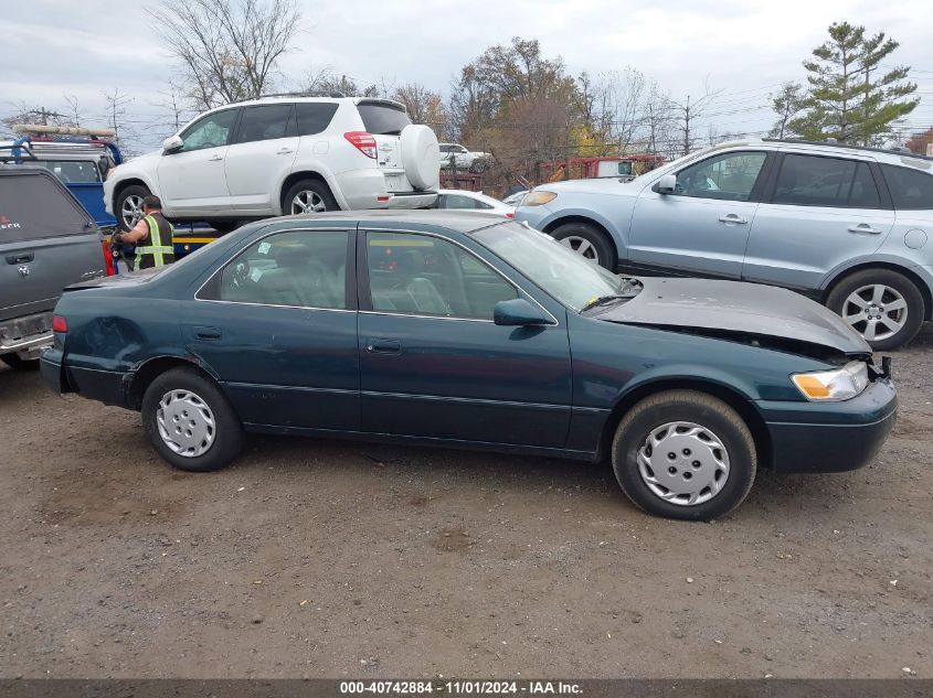 1998 Toyota Camry Le VIN: 4T1BG22K2WU342285 Lot: 40742884