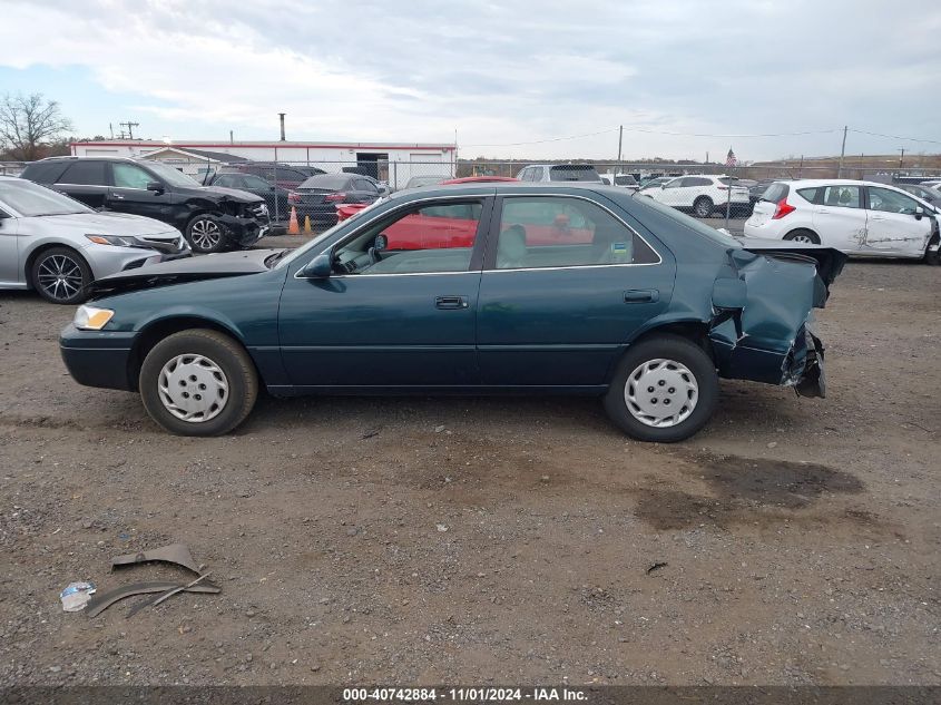 1998 Toyota Camry Le VIN: 4T1BG22K2WU342285 Lot: 40742884