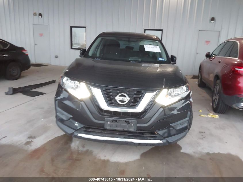 2017 Nissan Rogue S VIN: JN8AT2MT7HW384819 Lot: 40743015