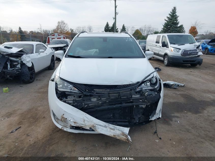 2018 Chrysler Pacifica Touring L Plus VIN: 2C4RC1EG6JR261618 Lot: 40743131