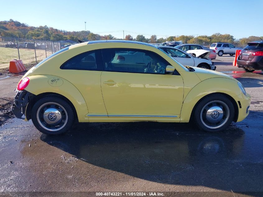 2012 Volkswagen Beetle 2.5L VIN: 3VWJP7AT5CM610296 Lot: 40743221