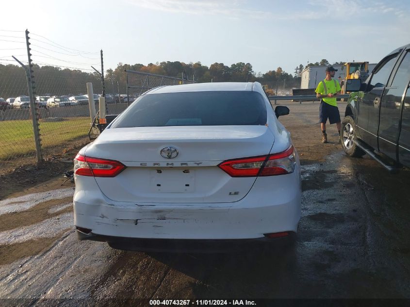 2018 Toyota Camry Le VIN: 4T1B11HK0JU575335 Lot: 40743267