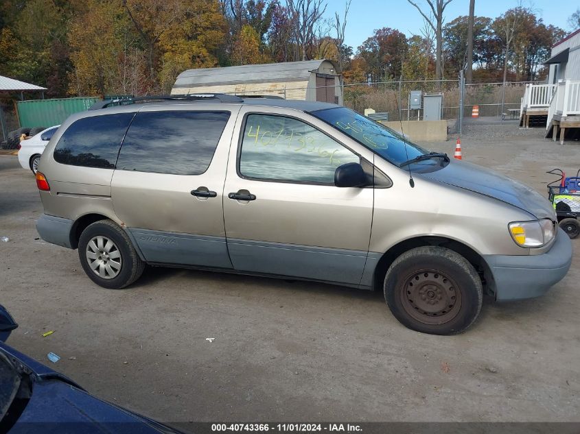 2000 Toyota Sienna Le VIN: 4T3ZF13C4YU311469 Lot: 40743366