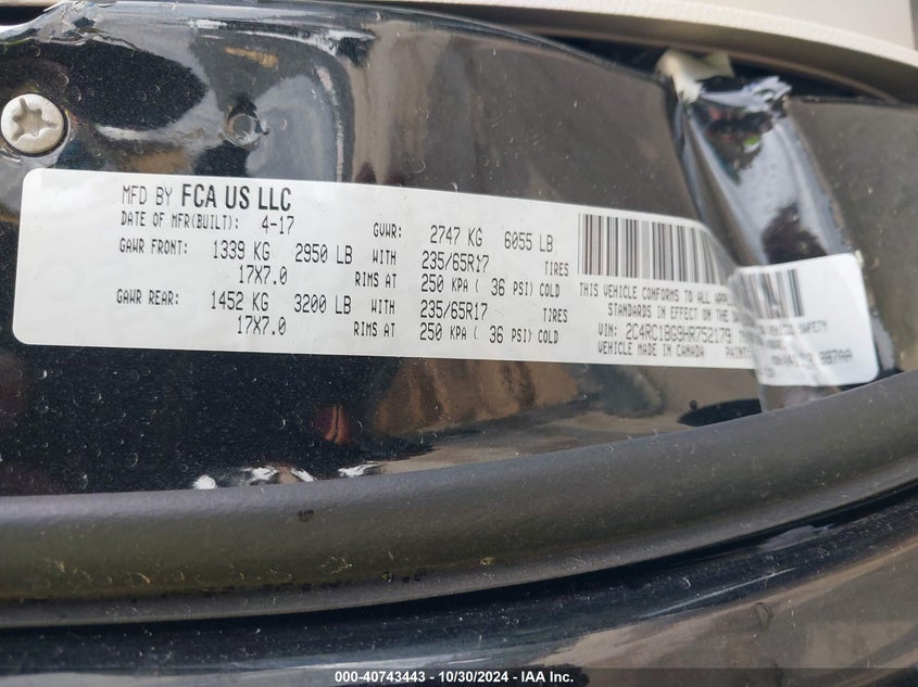VIN 2C4RC1BG9HR752179 2017 CHRYSLER PACIFICA TOURING-L