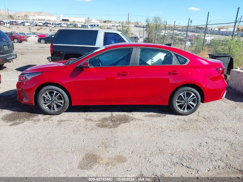 2024 Kia Forte Lxs VIN: 3KPF24AD2RE825068 Lot: 40743483