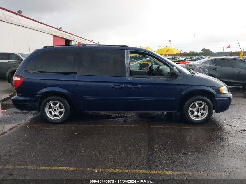 2005 Chrysler Town & Country Lx VIN: 2C4GP44R85R213057 Lot: 40743679