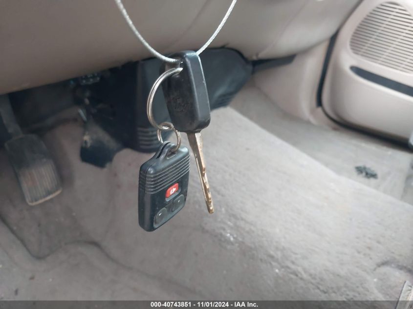 2001 Ford F-150 Lariat/Xl/Xlt VIN: 1FTRX18L41NB95323 Lot: 40743851