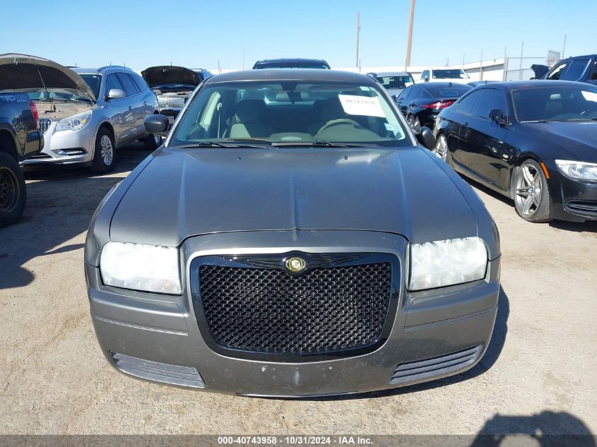 2008 Chrysler 300 Lx VIN: 2C3KA43R18H123695 Lot: 40743958