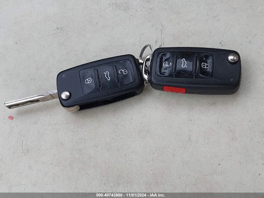 2013 VOLKSWAGEN JETTA 2.5L SE - 3VWDP7AJXDM297680