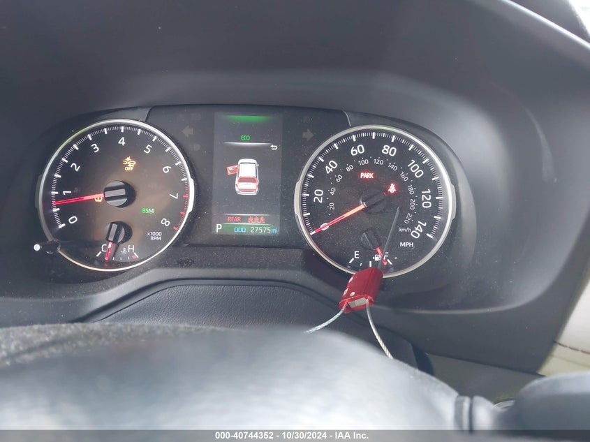 VIN 2T3W1RFV9MC165837 2021 TOYOTA RAV4 XLE
