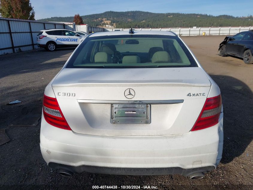 2013 Mercedes-Benz C 300 Luxury 4Matic/Sport 4Matic VIN: WDDGF8AB9DR282822 Lot: 40744438