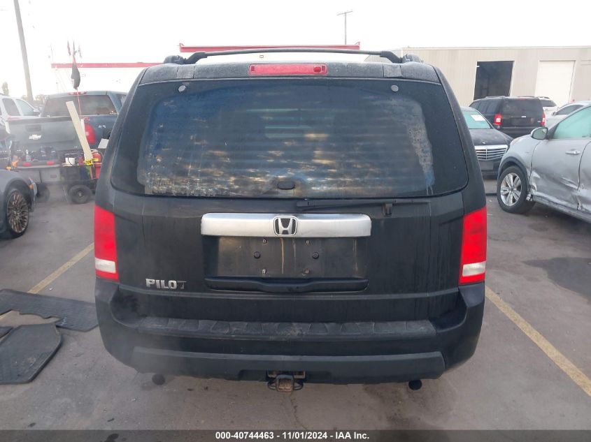 2011 Honda Pilot Lx VIN: 5FNYF4H24BB056798 Lot: 40744463