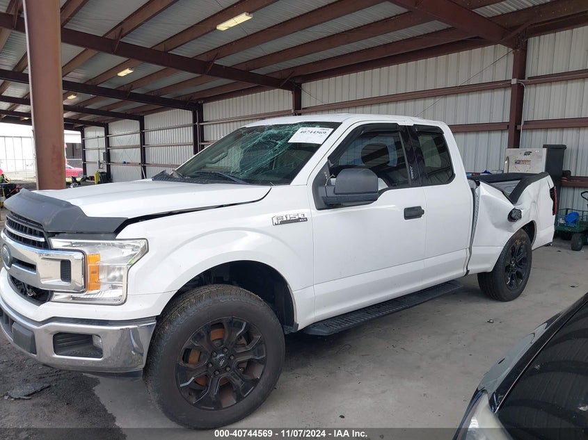 VIN 1FTEX1CP8JKC31282 2018 FORD F-150 XLT