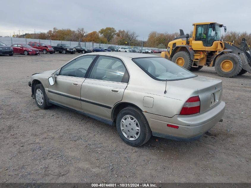 1995 Honda Accord Lx VIN: JHMCD563XSC016867 Lot: 40744801