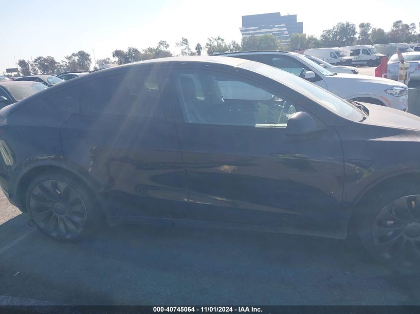 VIN 5YJYGDEE1MF093922 2021 Tesla Model Y, Long Rang... no.13