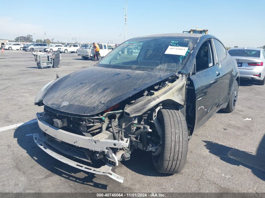 2021 Tesla Model Y Long Range Dual Motor All-Wheel Drive VIN: 5YJYGDEE1MF093922 Lot: 40745064