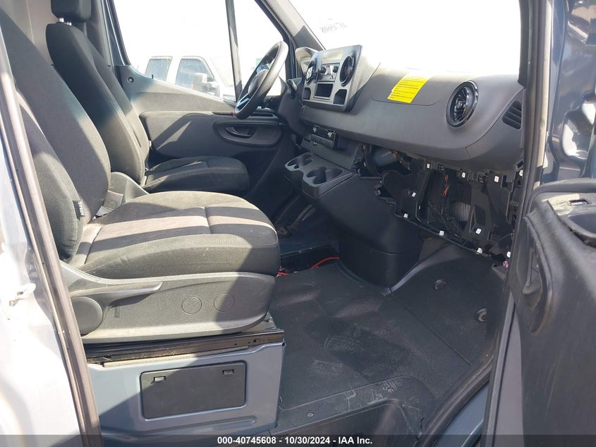 VIN WD4PF1CD6KP131189 2019 MERCEDES-BENZ SPRINTER 2500 HIGH ROOF V6