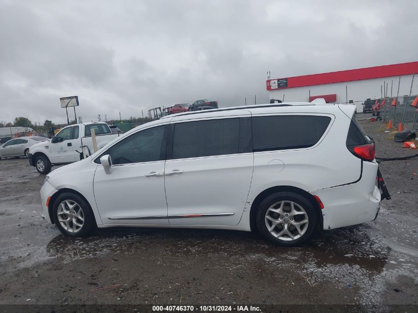 2018 Chrysler Pacifica Touring L VIN: 2C4RC1BG0JR228179 Lot: 40746370