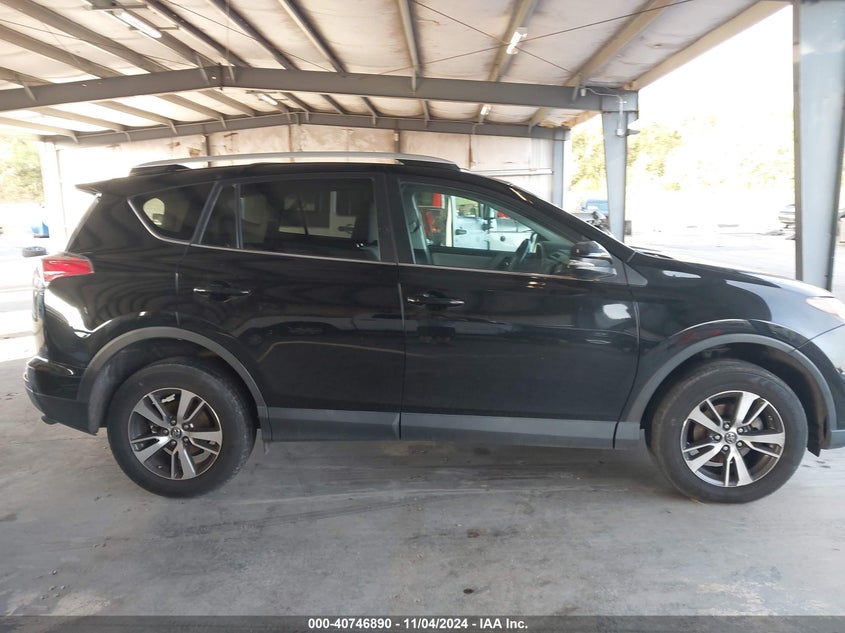 2016 TOYOTA RAV4 XLE - 2T3WFREV1GW272094