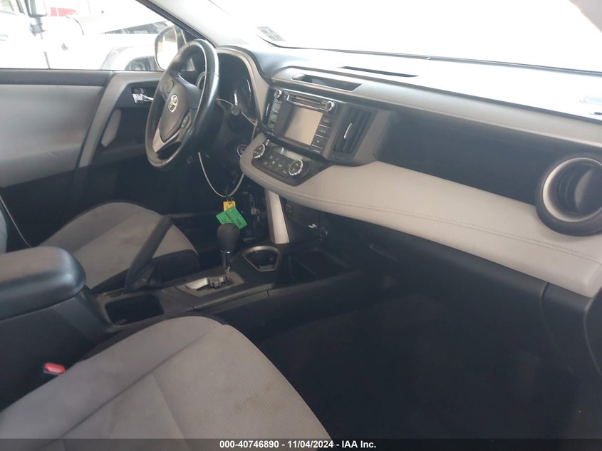 2016 TOYOTA RAV4 XLE - 2T3WFREV1GW272094