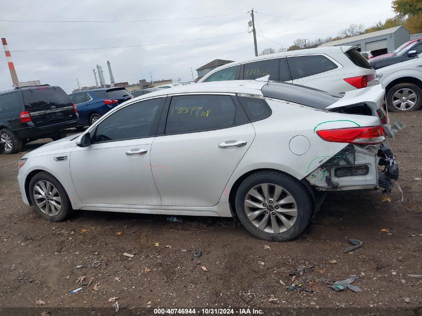 2017 Kia Optima Ex VIN: 5XXGU4L38HG153641 Lot: 40746944