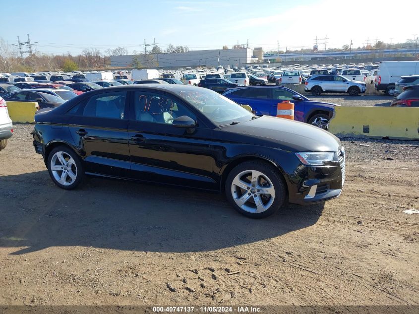 2017 Audi A3 2.0T Premium VIN: WAUAUGFF7H1040009 Lot: 40747137