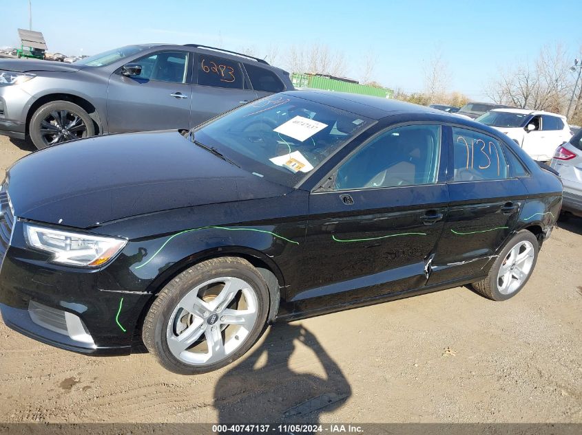 2017 Audi A3 2.0T Premium VIN: WAUAUGFF7H1040009 Lot: 40747137