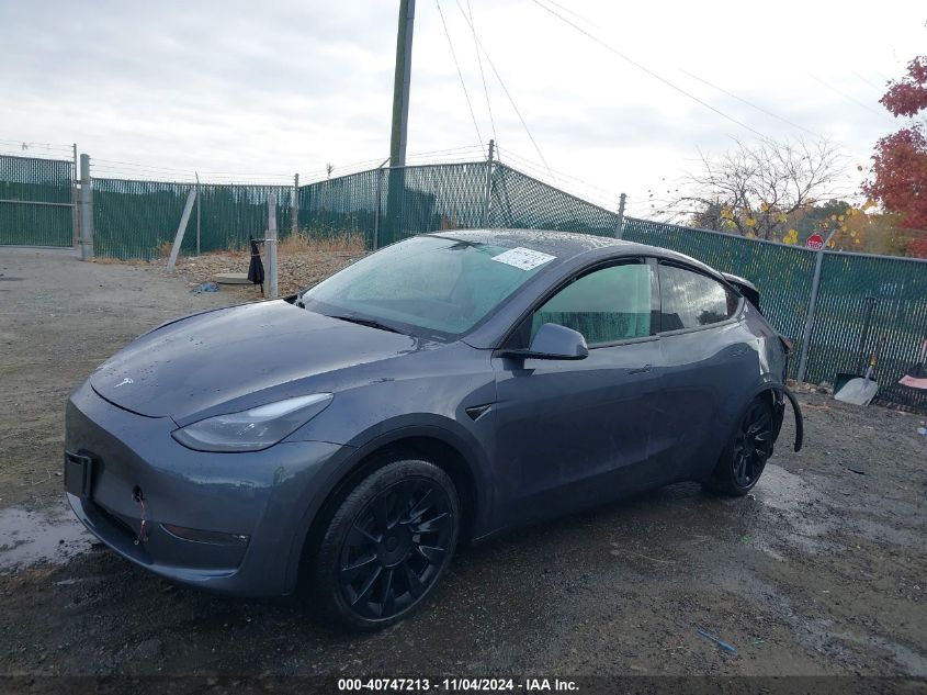 VIN 7SAYGDEE4PF689677 2023 Tesla Model Y, Awd/Long... no.2