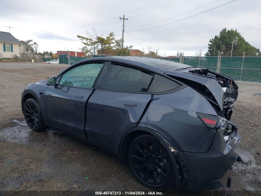 VIN 7SAYGDEE4PF689677 2023 Tesla Model Y, Awd/Long... no.3