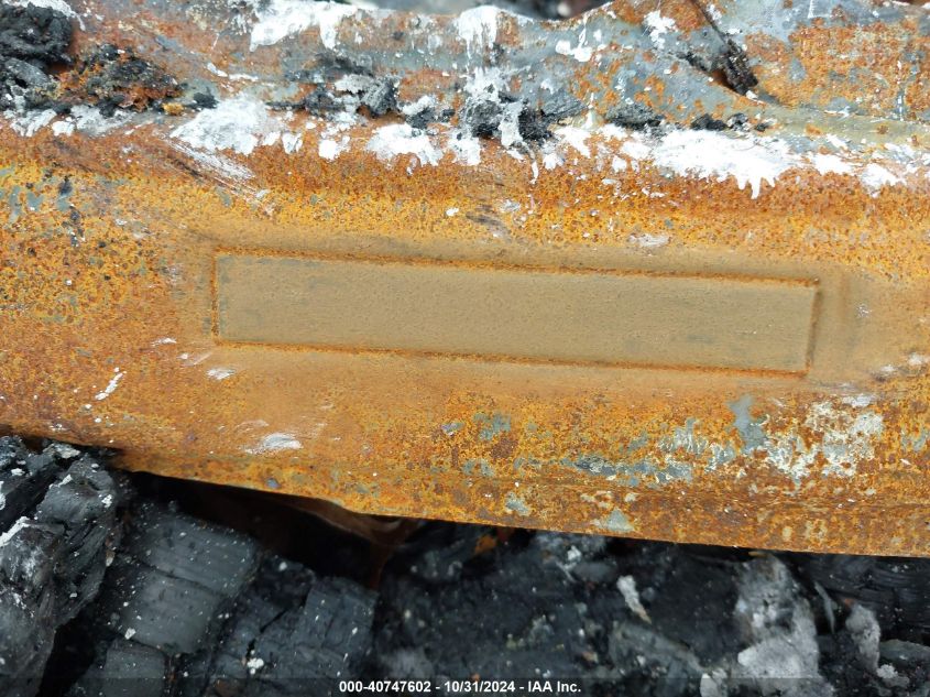 2017 TOYOTA RAV4 HYBRID LIMITED - JTMDJREV3HD105837