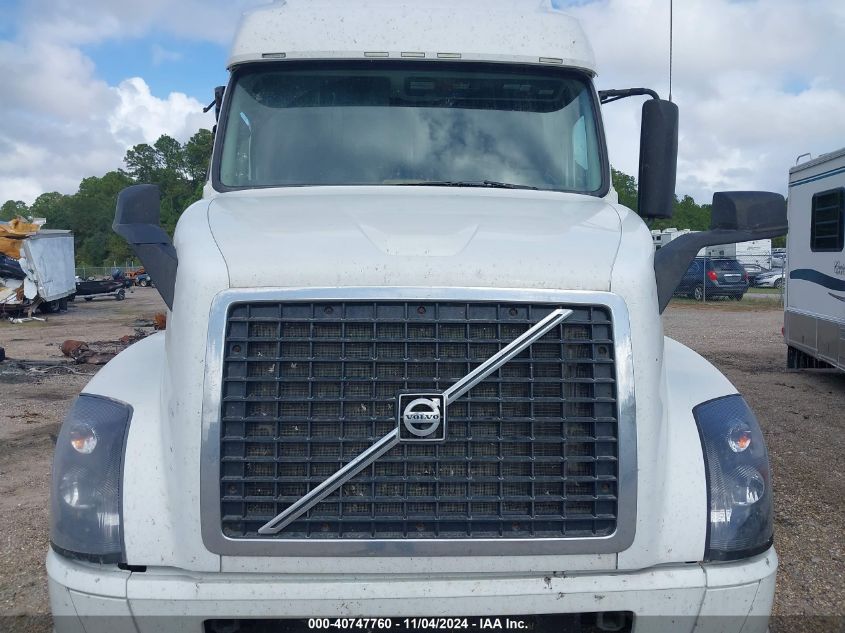 2017 Volvo Vnl VIN: 4V4NC9EH5HN968193 Lot: 40747760