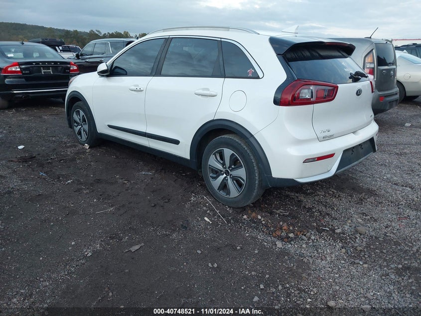 VIN KNDCB3LC5H5055900 2017 KIA NIRO LX