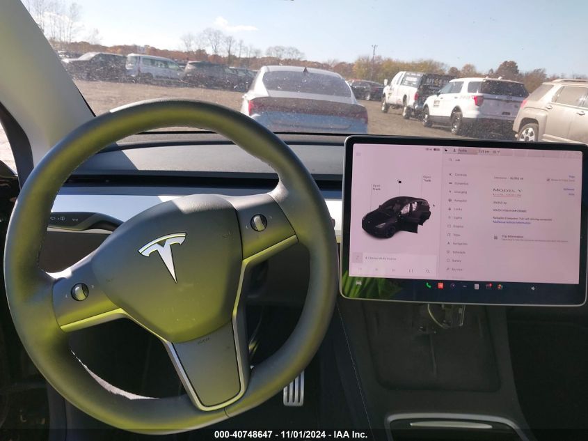 2021 Tesla Model Y Performance Dual Motor All-Wheel Drive VIN: 5YJYGDEF0MF215890 Lot: 40748647