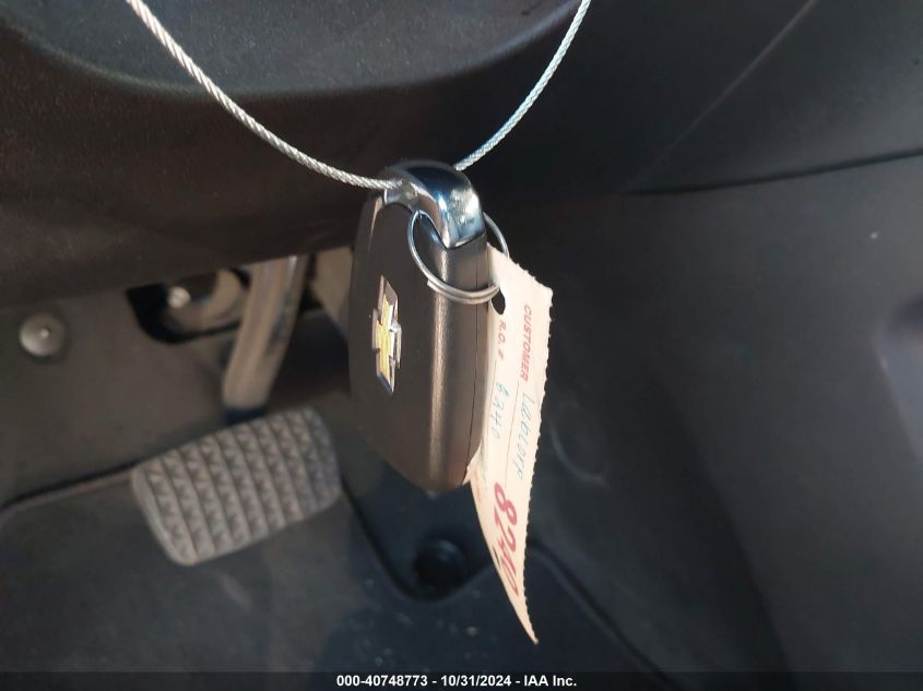 2022 Chevrolet Equinox Fwd 2Fl VIN: 2GNAXJEV4N6137863 Lot: 40748773