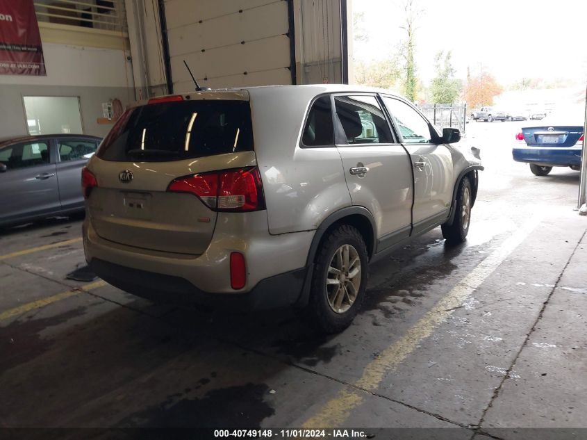 VIN 5XYKTCA6XEG543734 2014 KIA Sorento, LX no.4