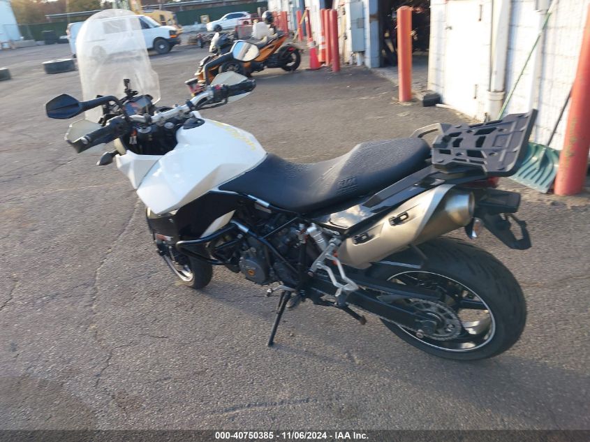 2011 Ktm 990 Supermoto/T VIN: VBKVS940XBM976537 Lot: 40750385