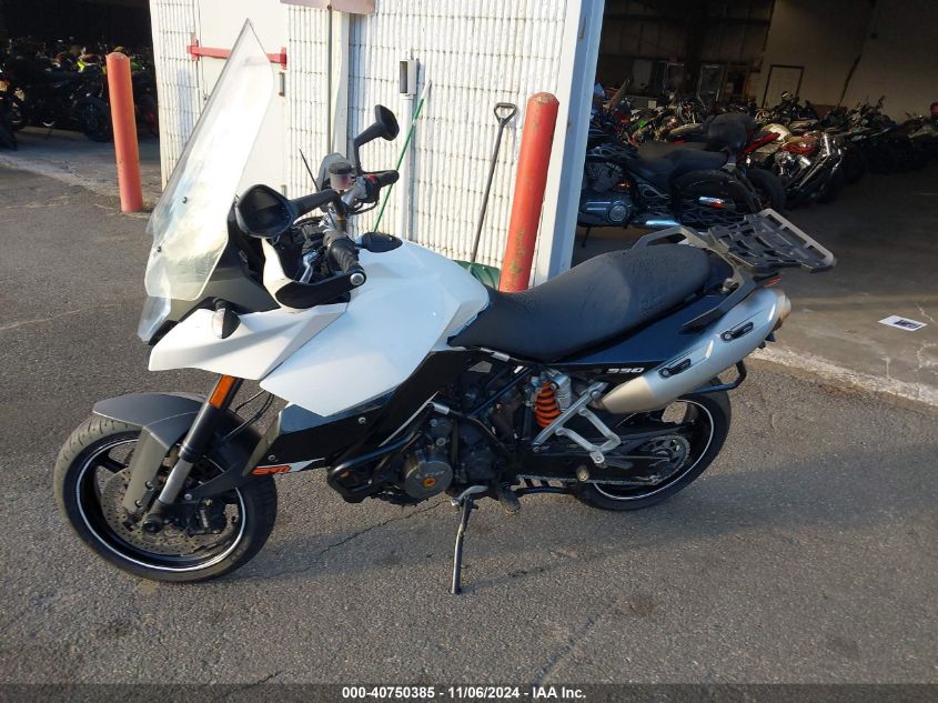 2011 Ktm 990 Supermoto/T VIN: VBKVS940XBM976537 Lot: 40750385