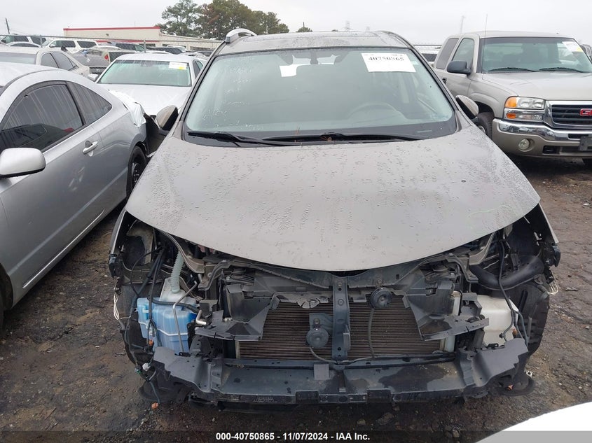 2014 TOYOTA RAV4 XLE - JTMWFREV3ED038890