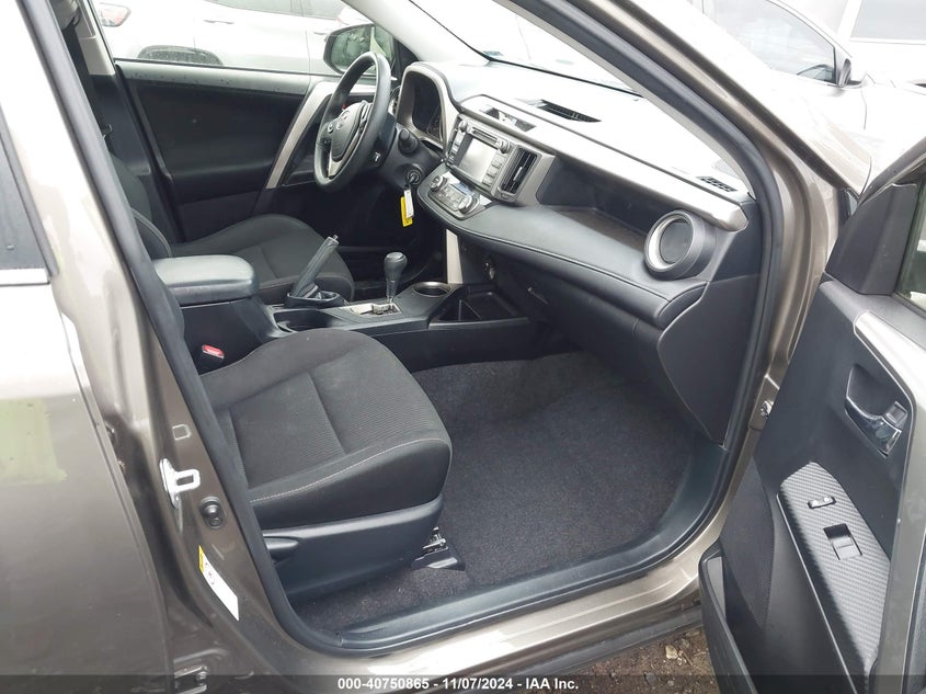 2014 TOYOTA RAV4 XLE - JTMWFREV3ED038890