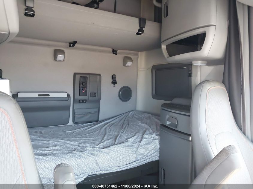 2021 Volvo VNL - 4V4NC9EH9MN263858